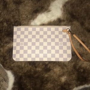 Damier Azur Neverfull pouch